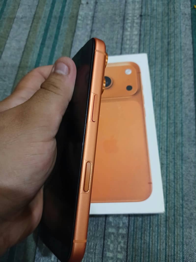 Apple iPhone 17 Pro 1