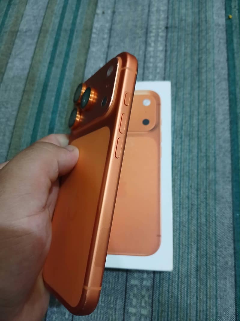 Apple iPhone 17 Pro 3