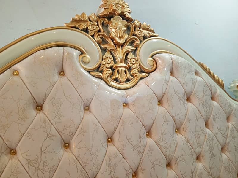 Complete Set Bed dressing Sofa Almari 1