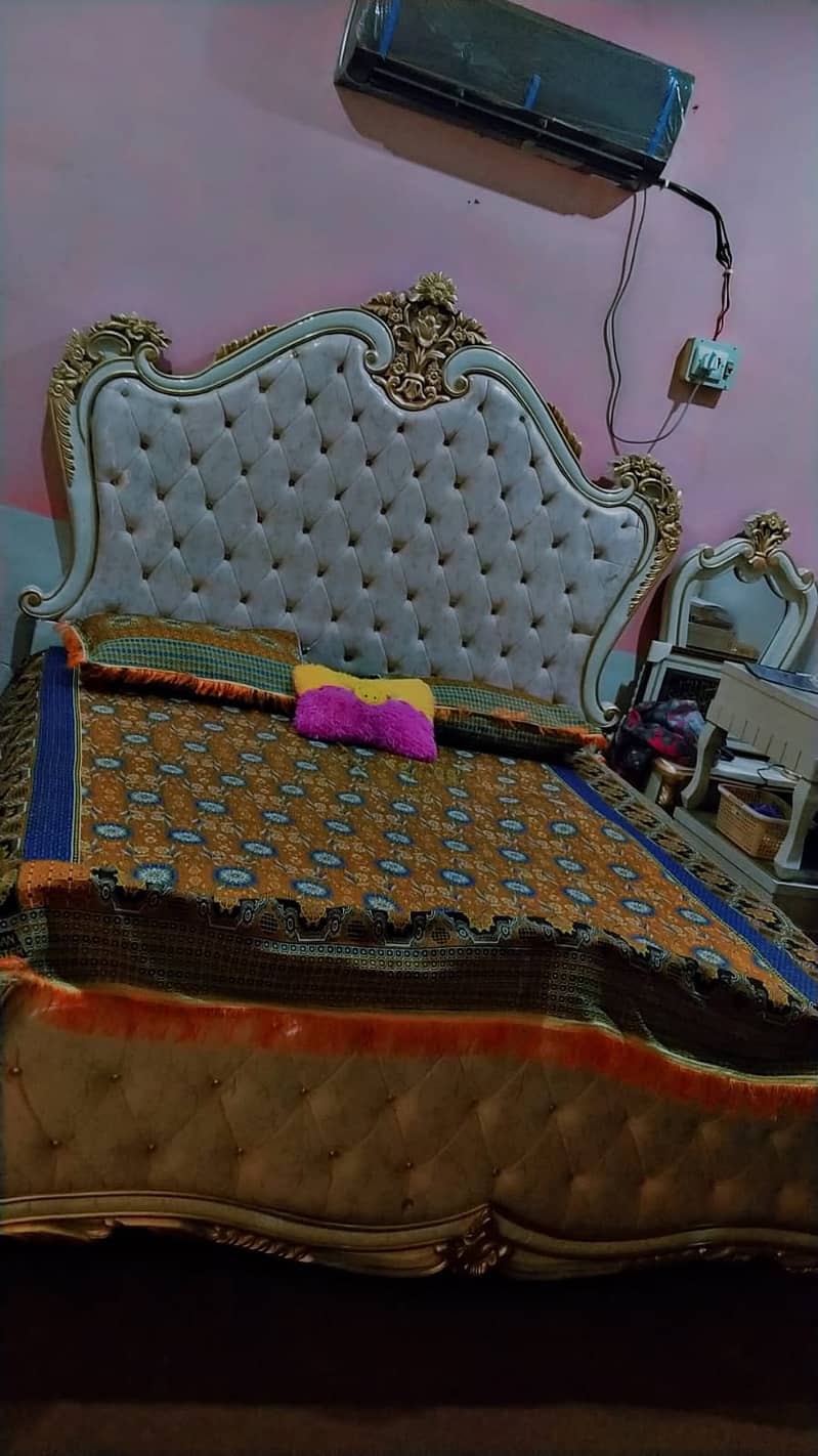 Complete Set Bed dressing Sofa Almari 5