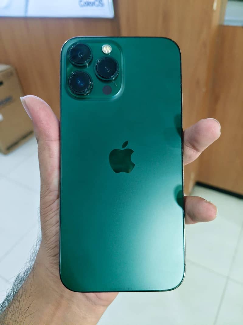 Apple iPhone 13 Pro Max 2