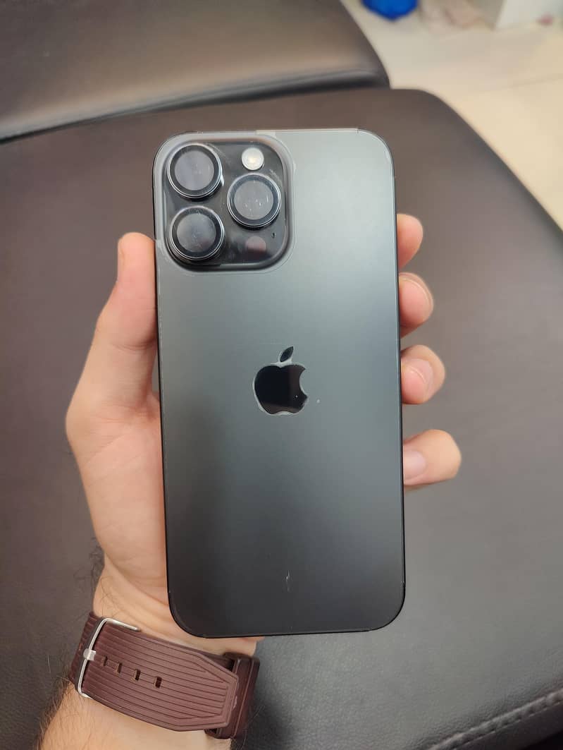 Apple iPhone 16 Pro Max 5