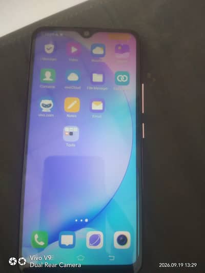 Vivo Y17