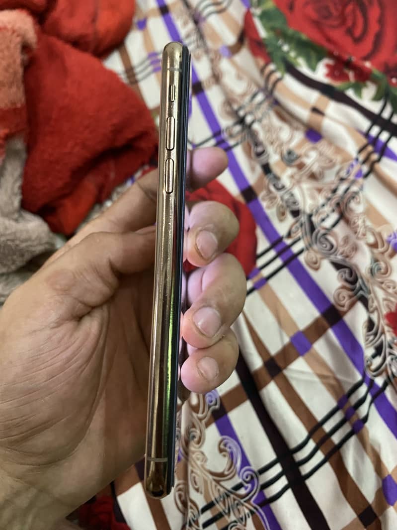Apple iPhone XS 2