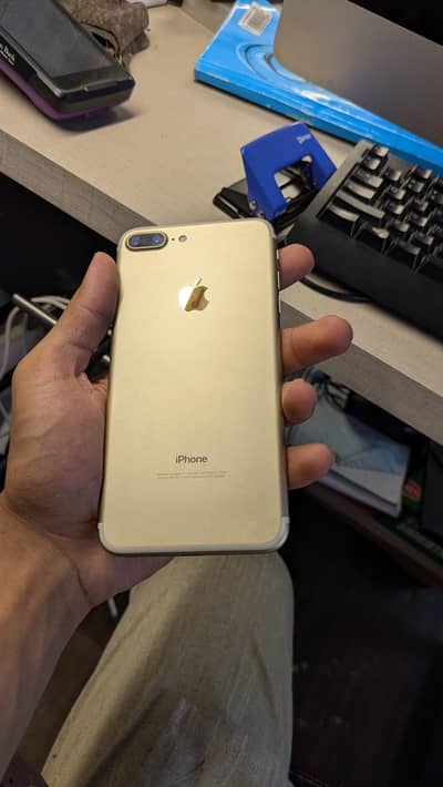 I Phone 7 Plus Official Approved 10/10 Condition
