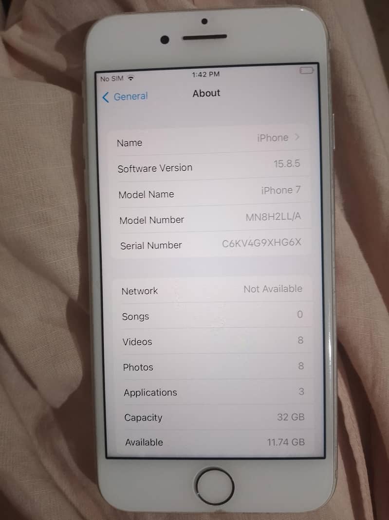 Apple iPhone 7 2