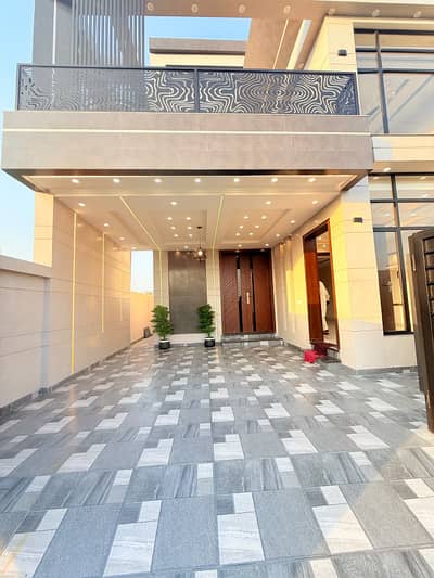 A Spacious and Beautifull 8 Marla house In Bahria Orchard Phase 2