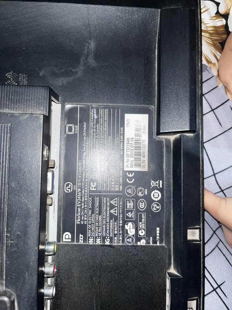 LCD with Cable support 1