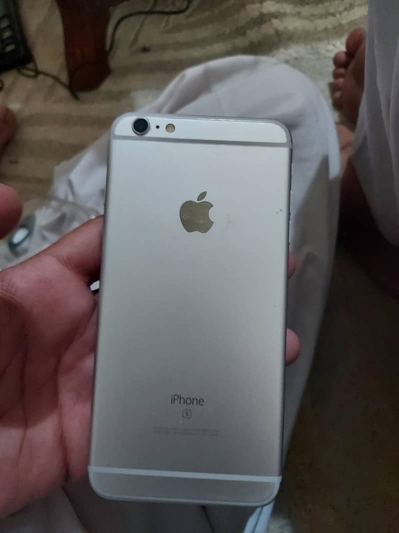 Apple iPhone 6S Plus 0