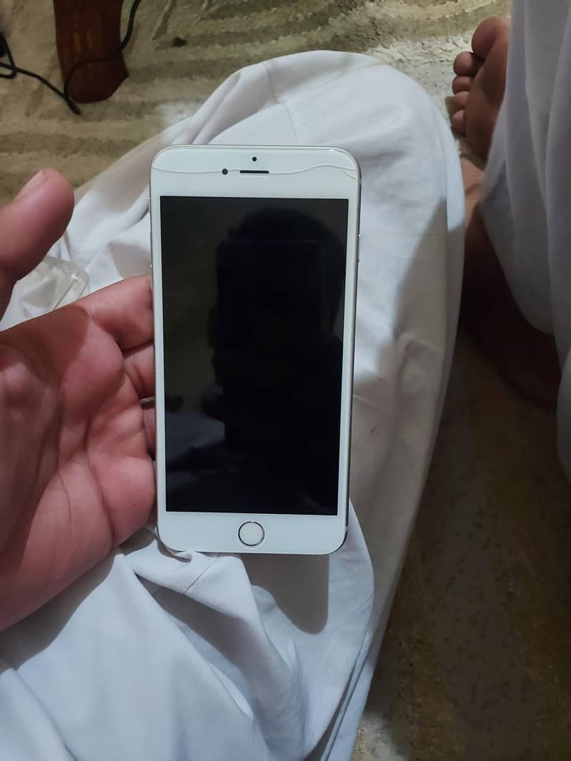 Apple iPhone 6S Plus 3