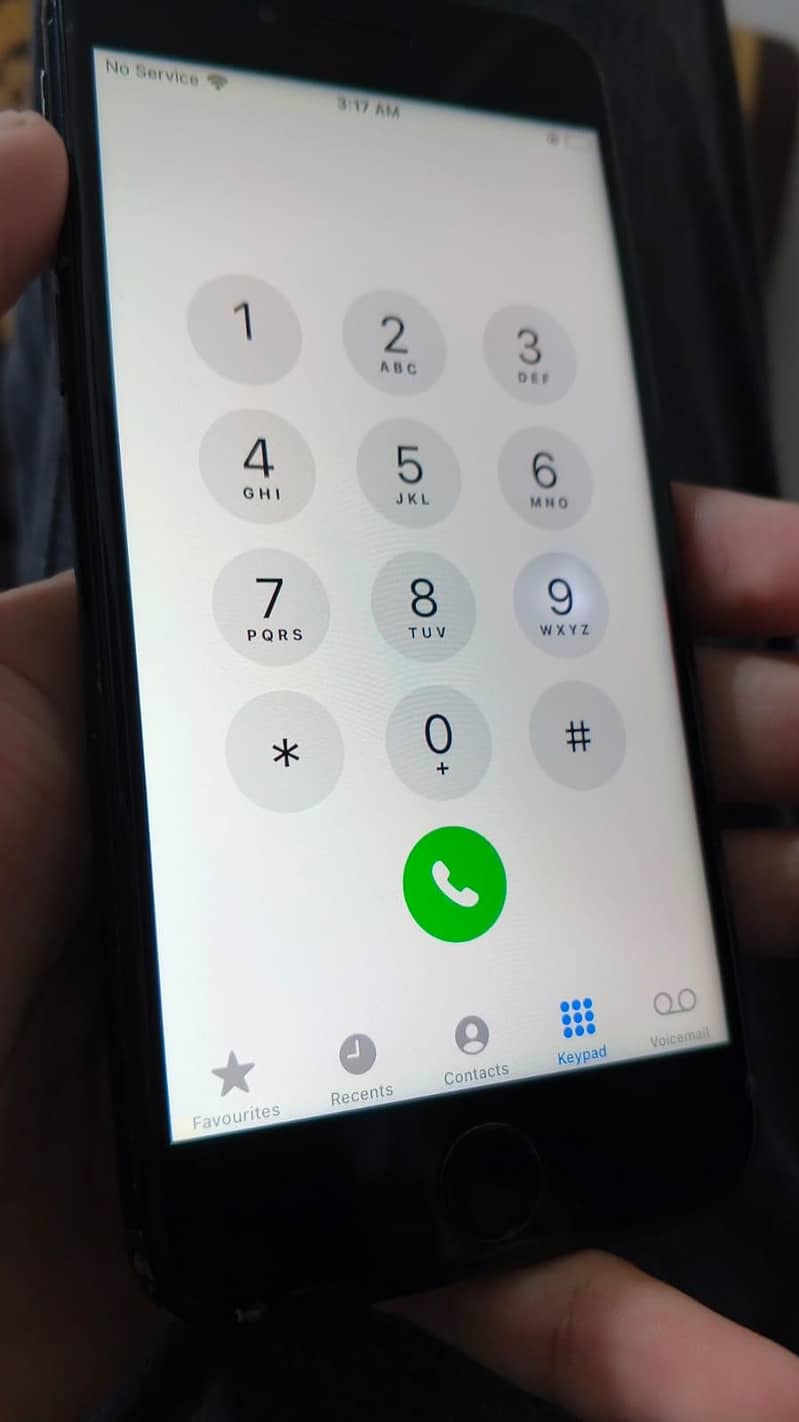 Apple iPhone 7 3