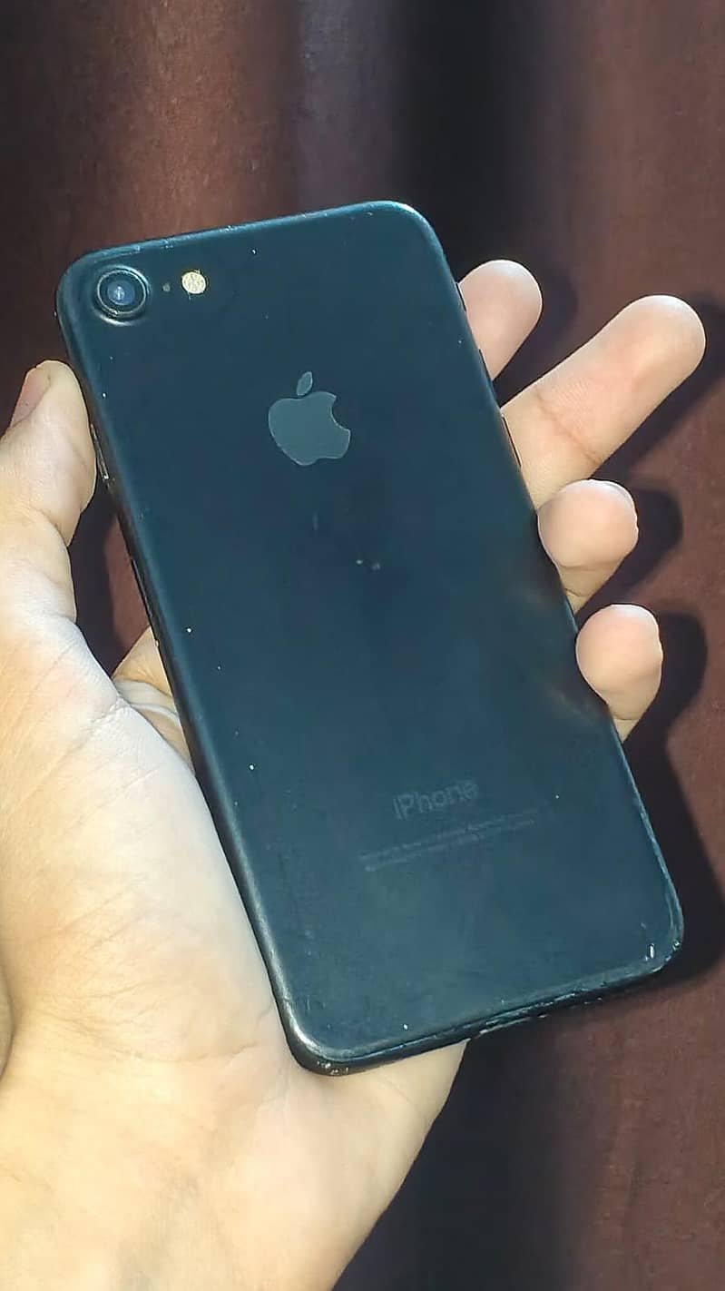 Apple iPhone 7 7