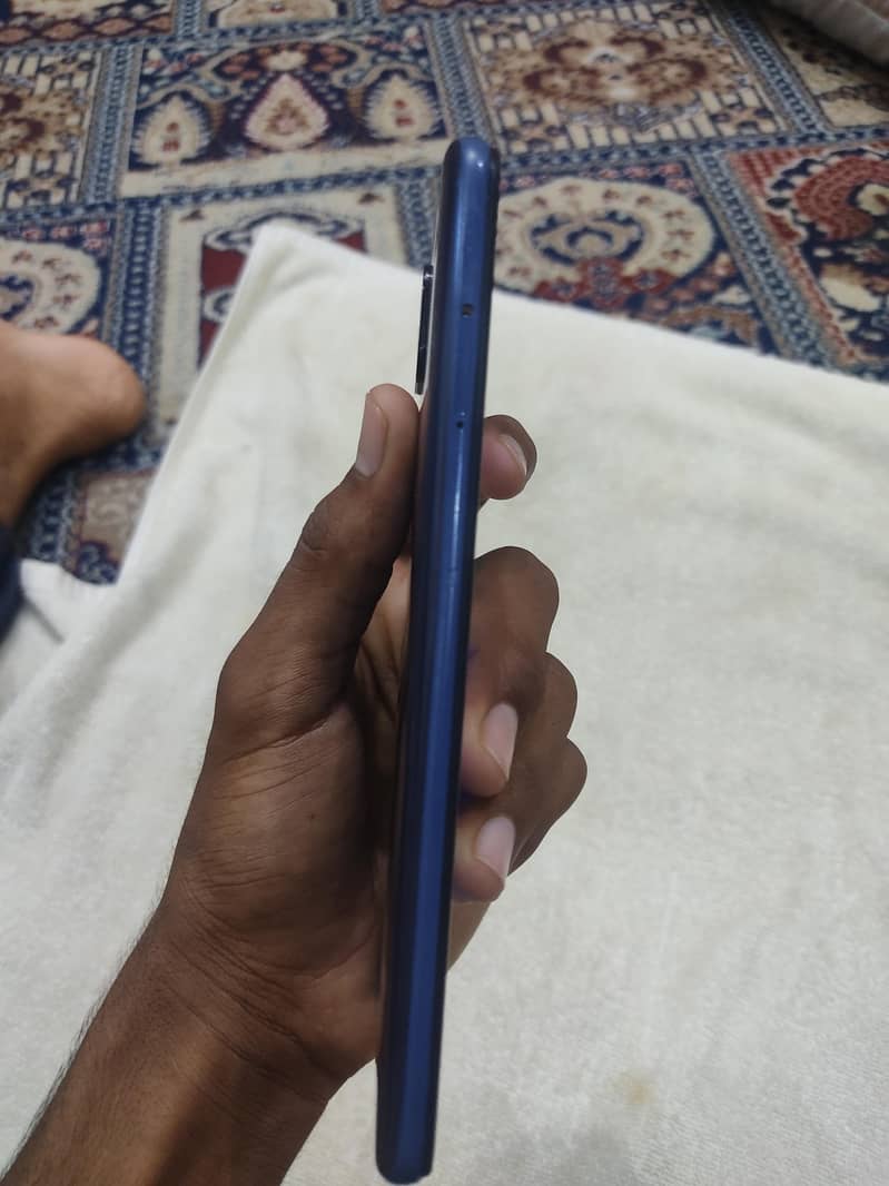 Xiaomi Redmi Note 9 6