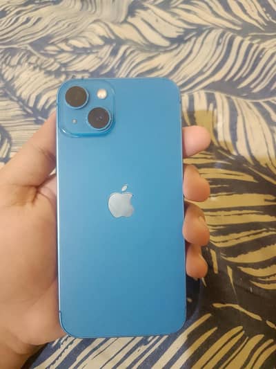 Apple iPhone 13