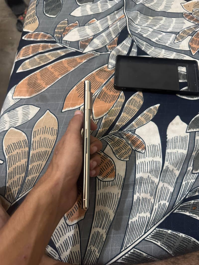 Google Pixel 7 Pro 4
