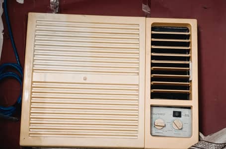 window Ac 0.75 ton in Good working condition.