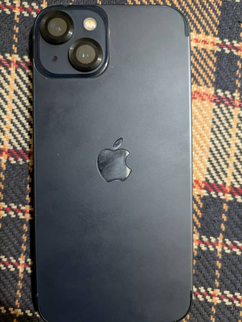 Apple iPhone 13 2