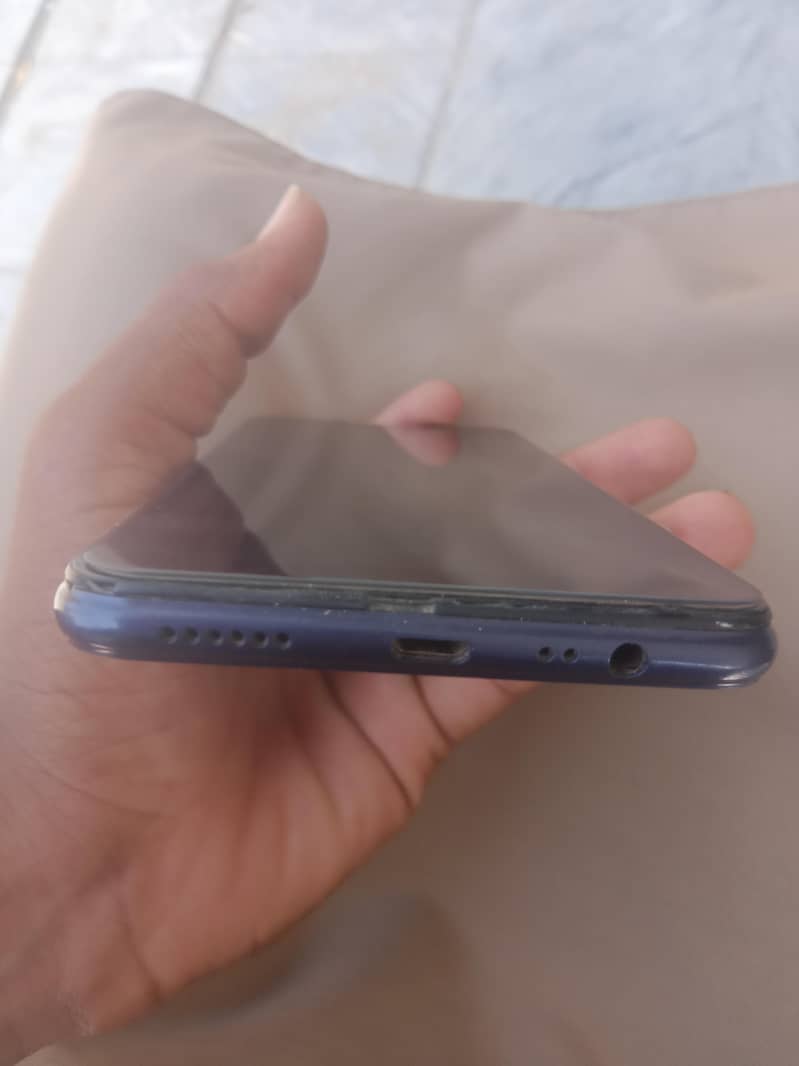 OPPO A3s 3