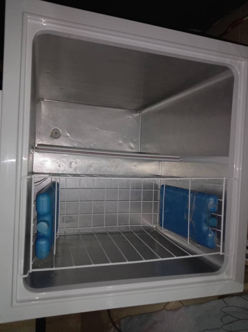 Dawlance Deep Freezer 6
