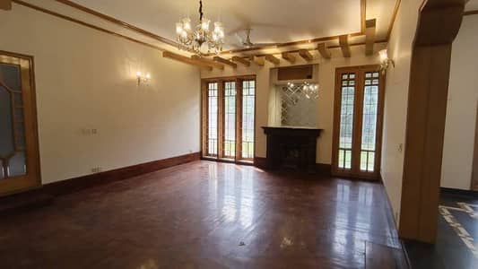Spacious 2 Kanal Luxury House for Rent in Gulberg Lahore