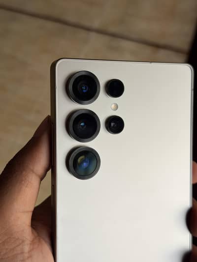 Samsung S25 Ultra Natural Titanium with box