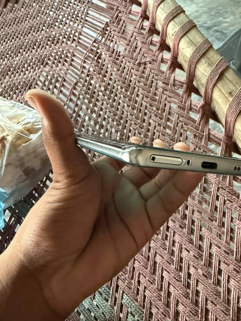 Tecno CAMON 40 Pro 5