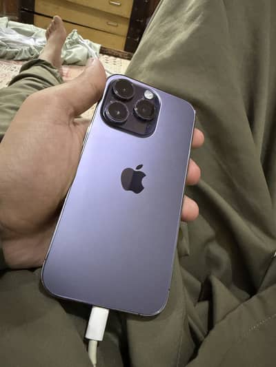 Apple iPhone 14 Pro jv