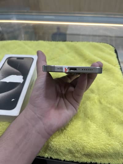 Apple iPhone 15 Pro Max non pta factroy unlock 256gb 88%health 10by10