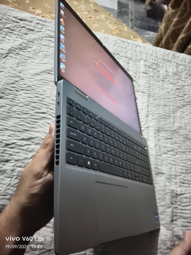 Dell precision 3560 1