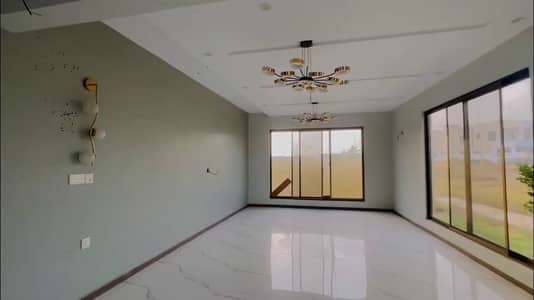 5 Bedrooms Luxurious Villa for RENT, Near Main Entrance of Bahria Town.
