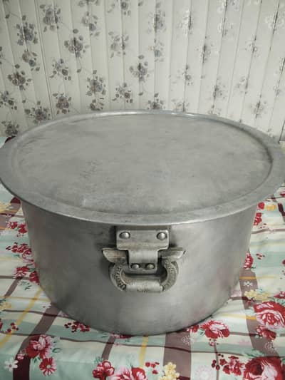 Large Aluminum Cooking Pot – Heavy Duty