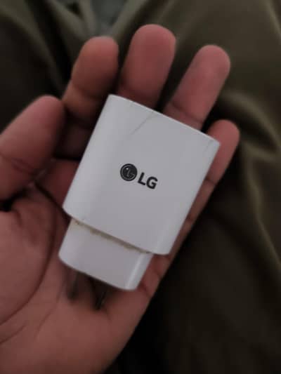 lg v60 thinq original  25wat fast cahrger