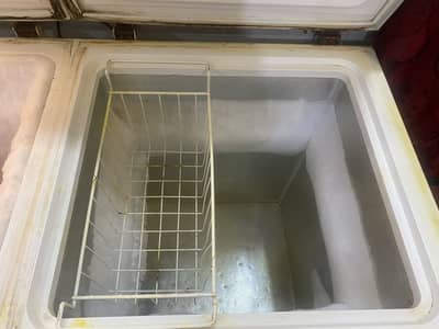 Two door freezer running condition