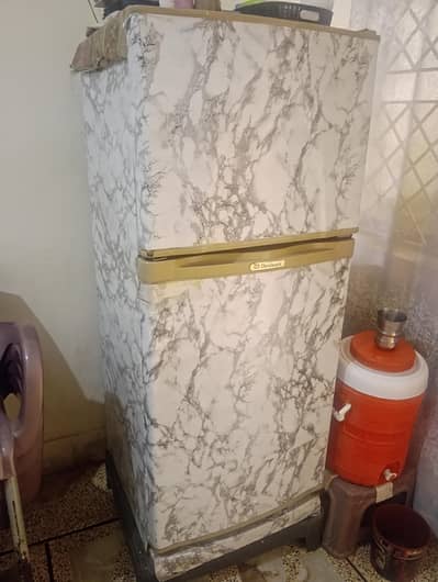 Dawlance 12 cft fridge old