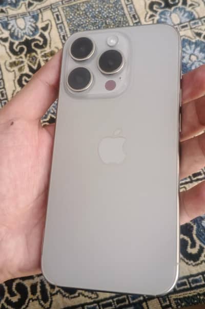 Apple iPhone 15 Pro jv