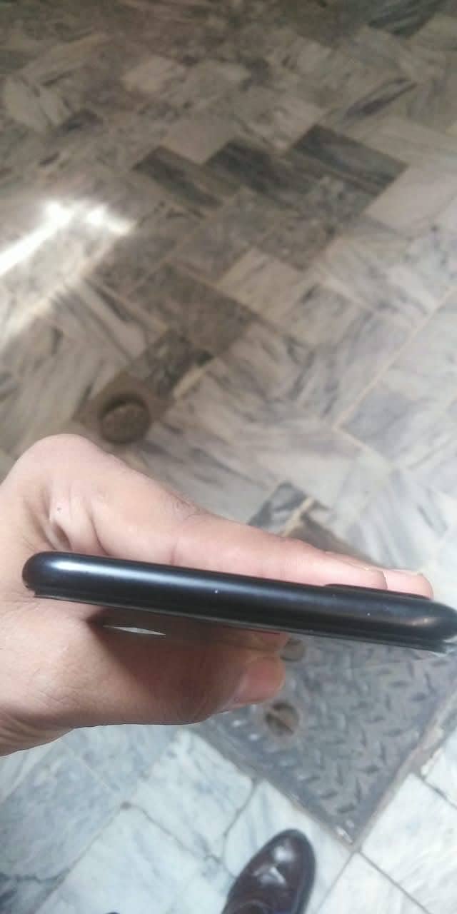 Apple iPhone 7 Plus 3