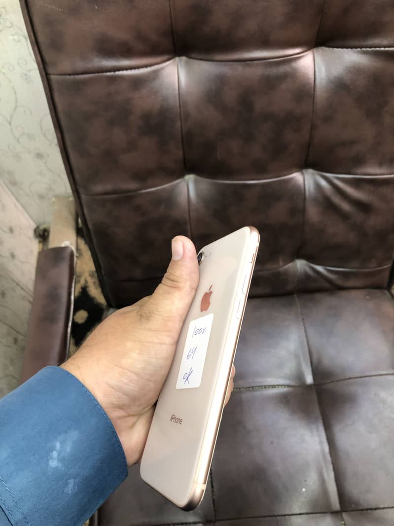 Apple iPhone 8 2