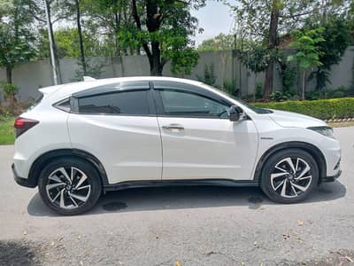honda vezel RS sensing top variant