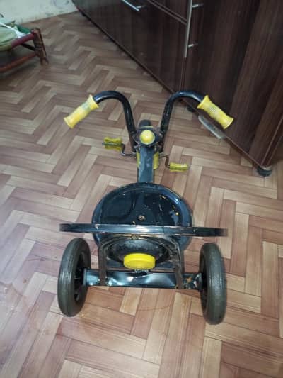 kids cycle in good condition