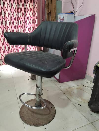 beauty salon for sell