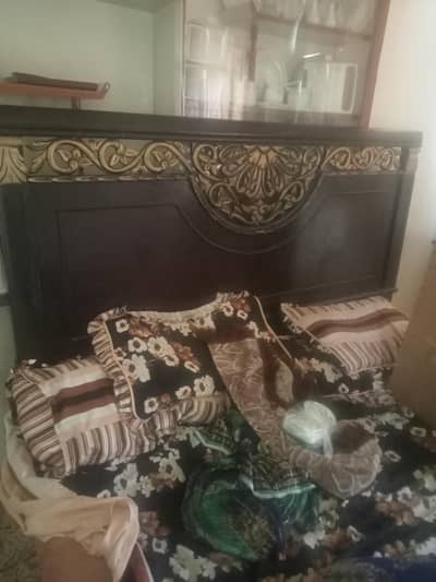 bed 2 side table dressing