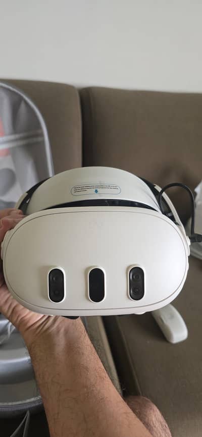 Meta Quest 3 with Complete Accessories (Slightly Used)