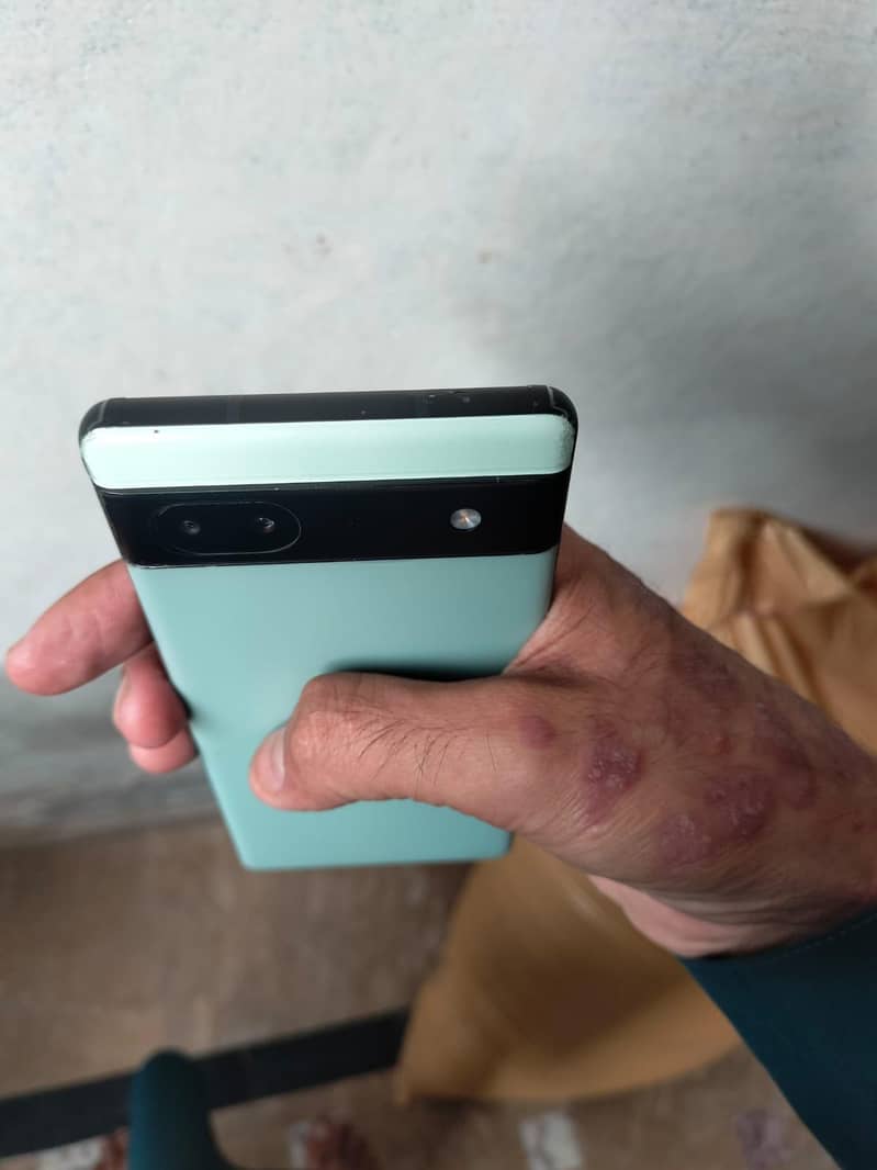 Google Pixel 6a 3