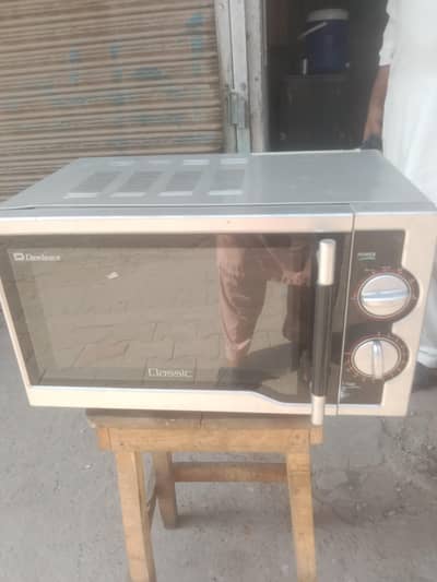 Dawlance microwave oven