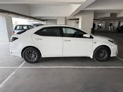  Toyota Corolla Altis Grande 1.8 VVT-i — 2016
