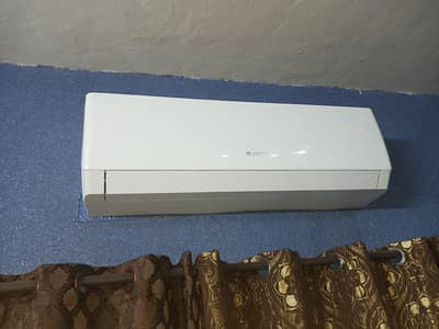 Gree 1.5 Ton AC GS-18PITH 2W Heat & Cool – Excellent Condition