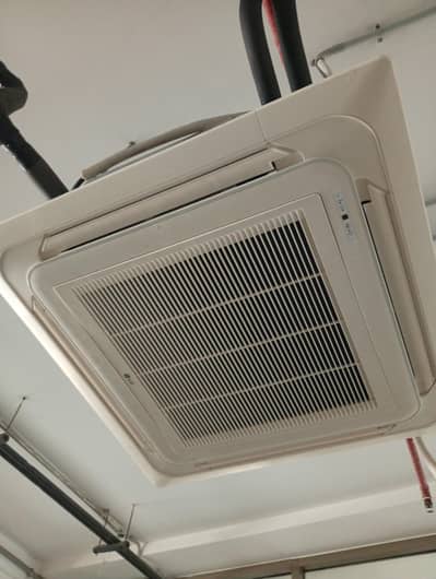 LG ceiling cassette 4 ton like new URGENT