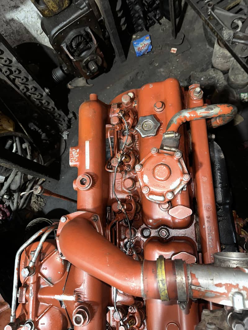 Harvester machine 115 engine 2