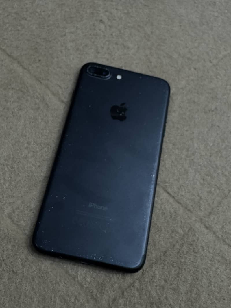 Apple iPhone 7 Plus 0