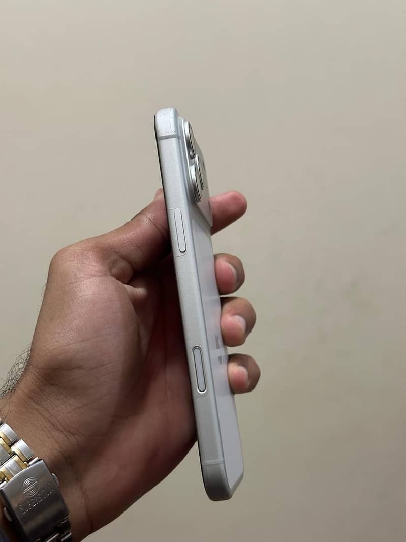 Apple iPhone 17 Pro Max 1